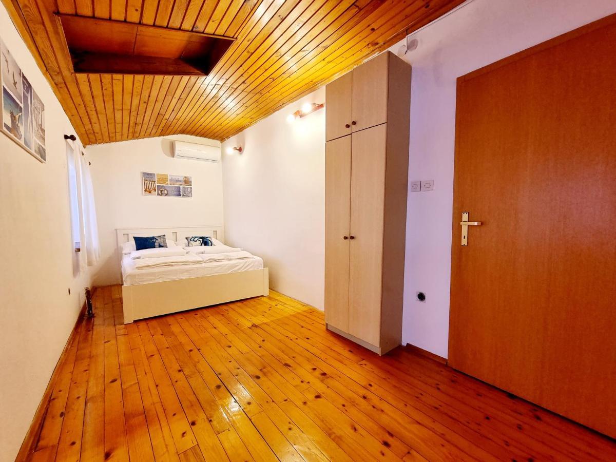 Hisa Delfinov - Old Dolphin House Piran