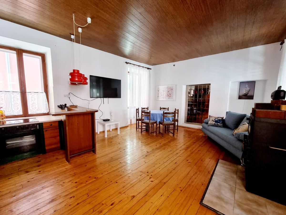 Apartment Hisa Delfinov - Old Dolphin House *