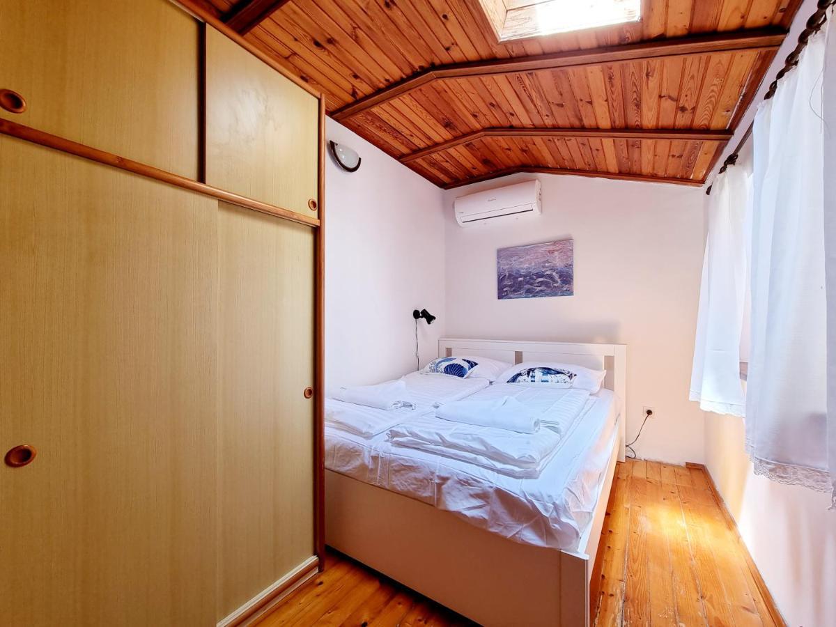Hisa Delfinov - Old Dolphin House Apartment *